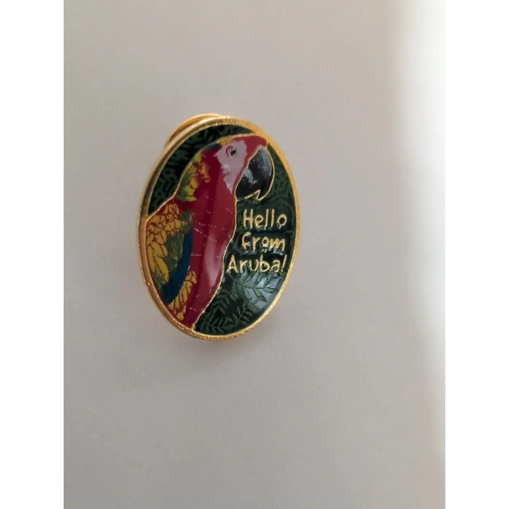 Aruba‎ Hello From Aruba Parrot Hat Lapel Pin Tie Tac